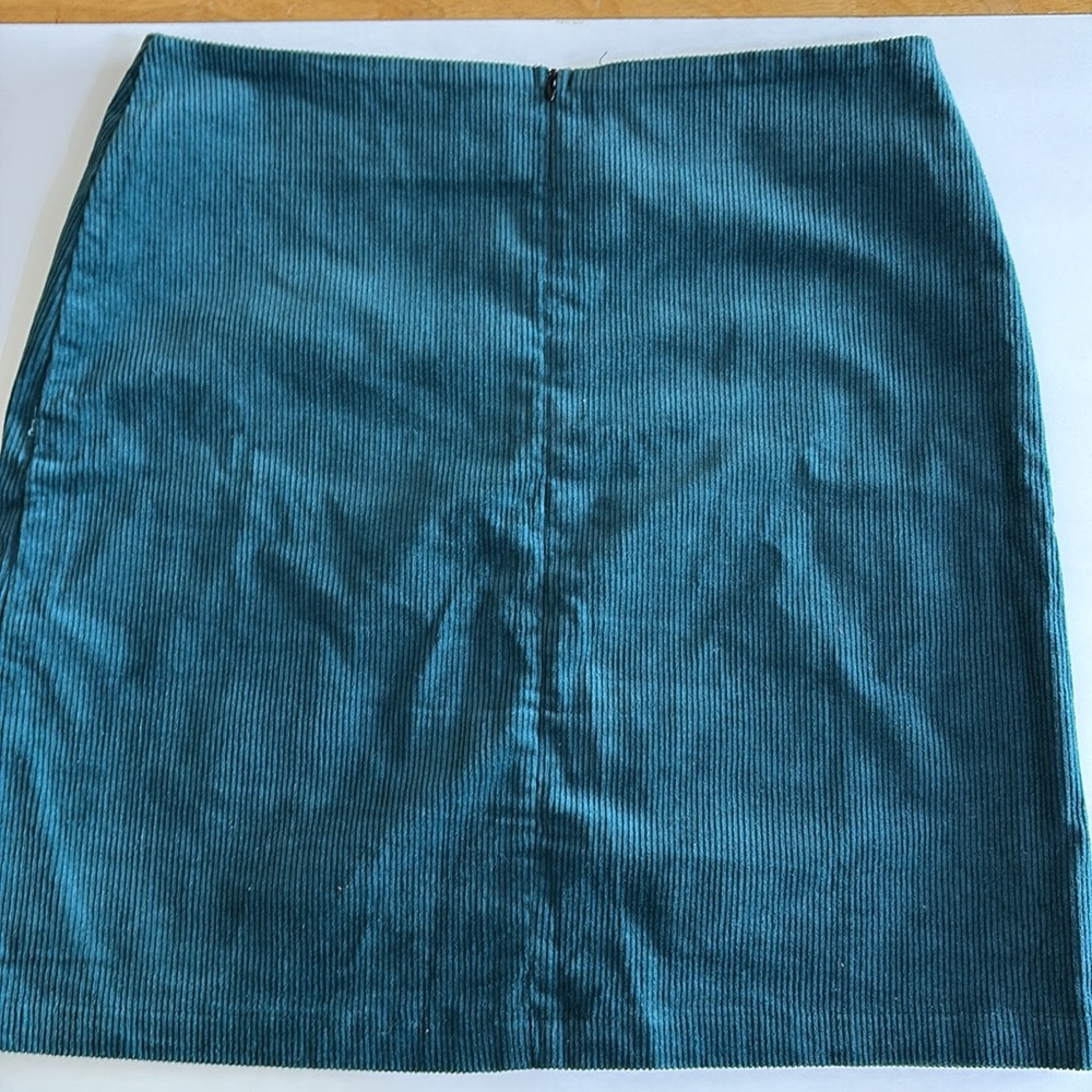 Simplee Apparel Teal Embroidered Mini Skirt Sz M - Picture 5 of 8